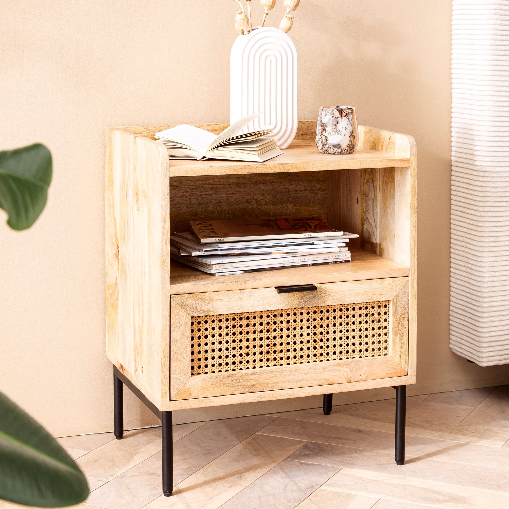 Aparador de mesa de cabeceira 50x60x40 cm Madeira maciça de manga / Rattan Marrom | Mesa com gaveta e estrutura metálica